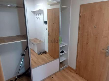 Pronájem bytu, 2+kk, 76 m²