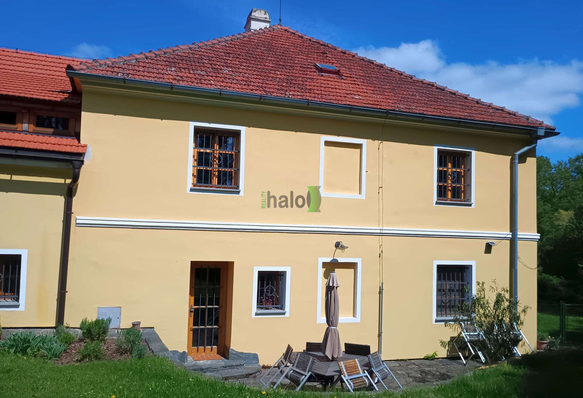 Komerční objekt Český Krumlov, 5 km stranou od centra města
