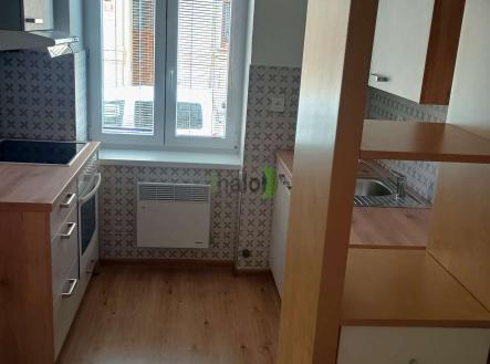 Pronájem bytu, 1+1, 40 m²