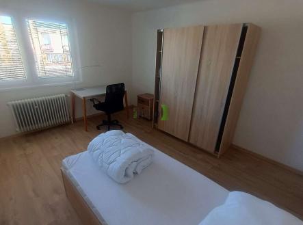 Pronájem bytu, 3+1, 90 m²
