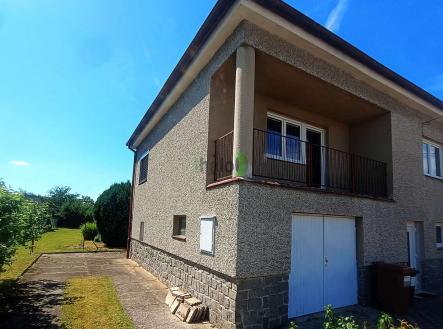 Pronájem - dům/vila, 160 m²