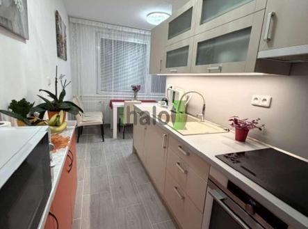 Pronájem bytu, 3+1, 70 m²