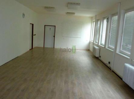 Pronájem - kanceláře, 58 m²