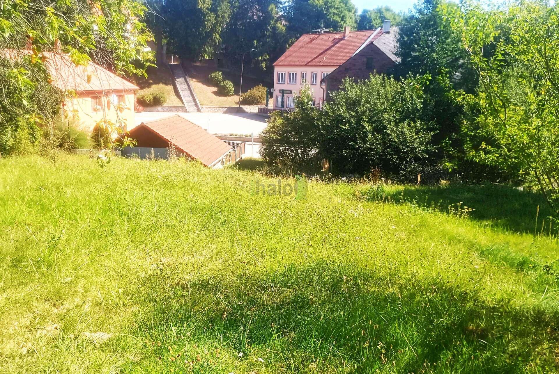 Stavební parcela Jindřichův Hradec - Lodhéřov