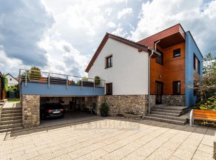 foto: 1 | Prodej - dům/vila, 261 m²