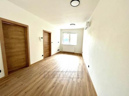 foto: 1 | Pronájem bytu, 2+kk, 42 m²