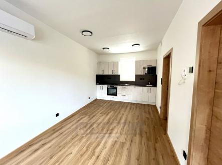 foto: 2 | Pronájem bytu, 2+kk, 42 m²