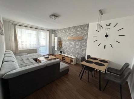 Pronájem bytu, 3+1, 72 m² obrázek