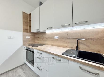 foto: 1 | Pronájem bytu, 1+1, 39 m²