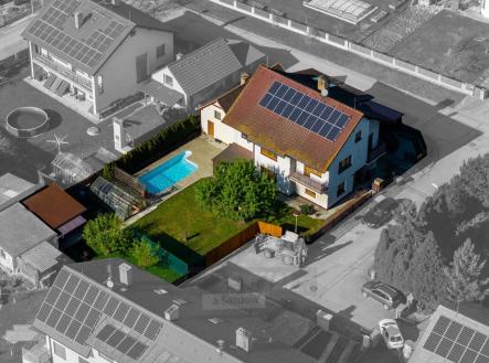 foto: 2 | Prodej - dům/vila, 218 m²