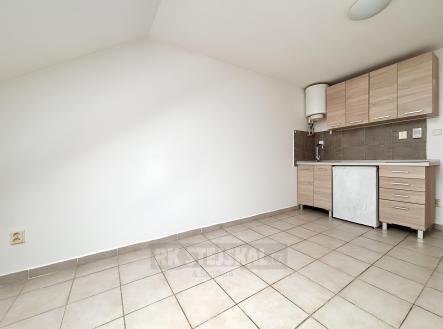 foto: 2 | Pronájem bytu, 1+kk, 23 m²
