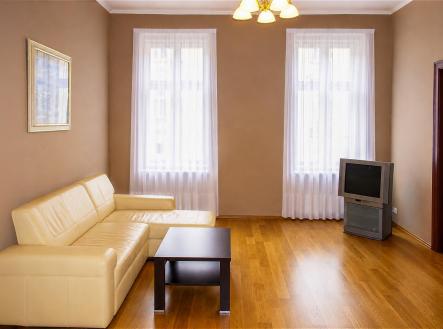 q4.jpg | Pronájem bytu, 2+1, 75 m²