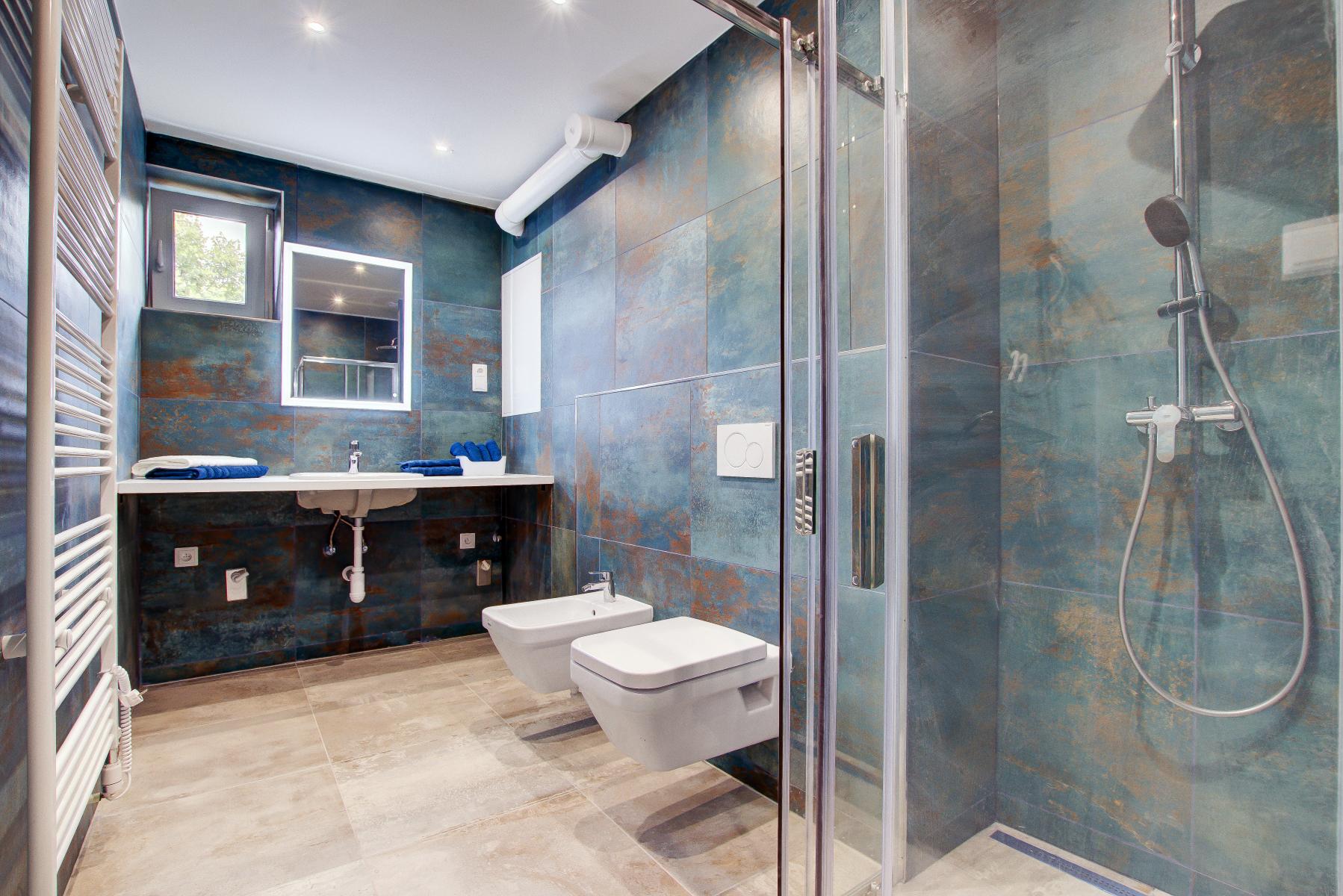 IMG_0360And14more_Interior 2.jpg