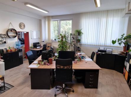 Bez popisku | Pronájem - obchodní prostor, 59 m²