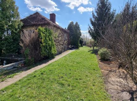 Bez popisku | Prodej - pozemek, zahrada, 1 373 m²