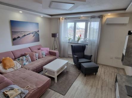 Bez popisku | Pronájem bytu, 3+1, 63 m²