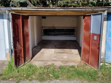 Bez popisku | Pronájem - malý objekt/garáž