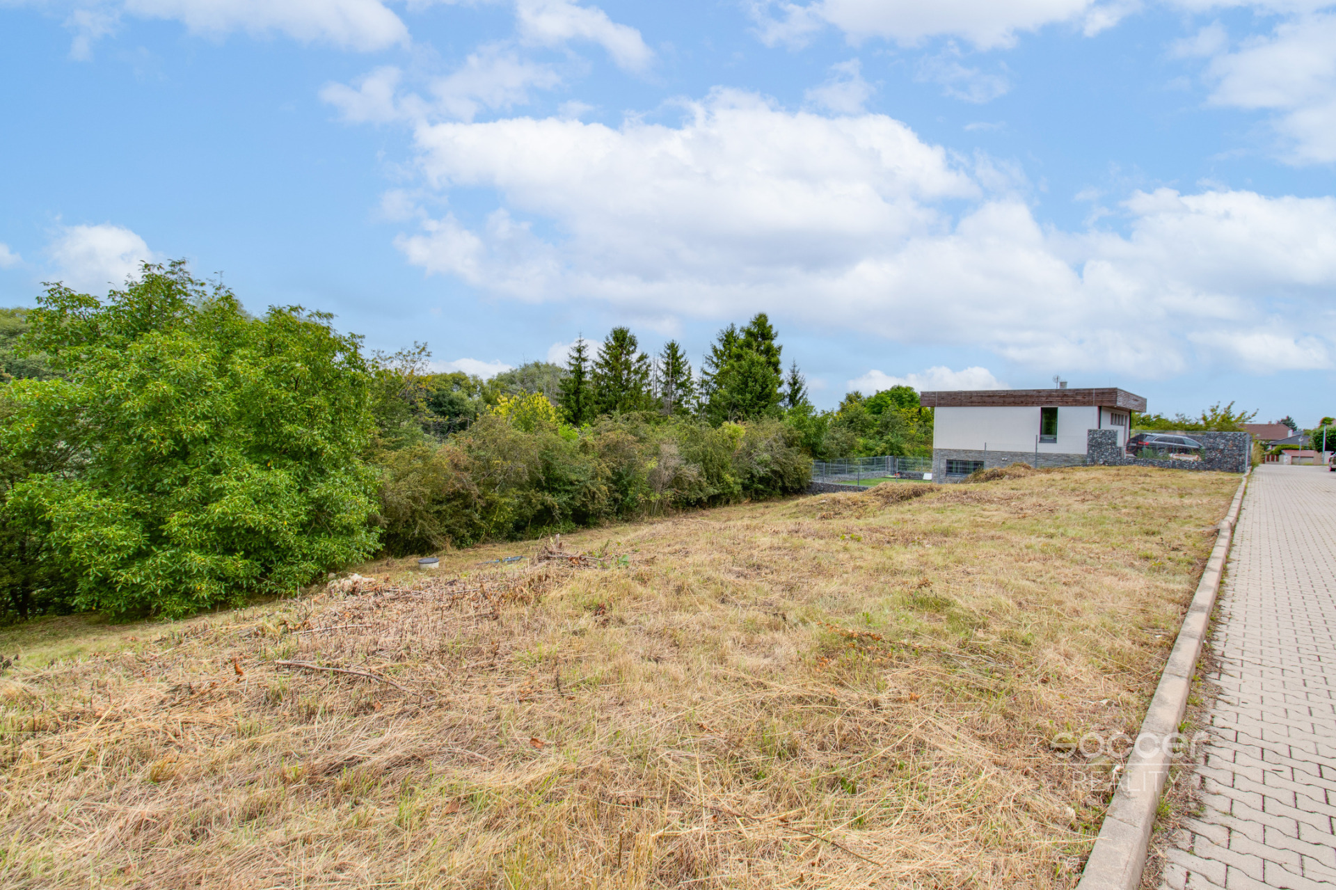 Prodej stavebního pozemku 900 m2, Praha západ - Dobrovíz.