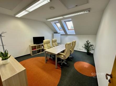 Pronájem - kanceláře, 110 m²