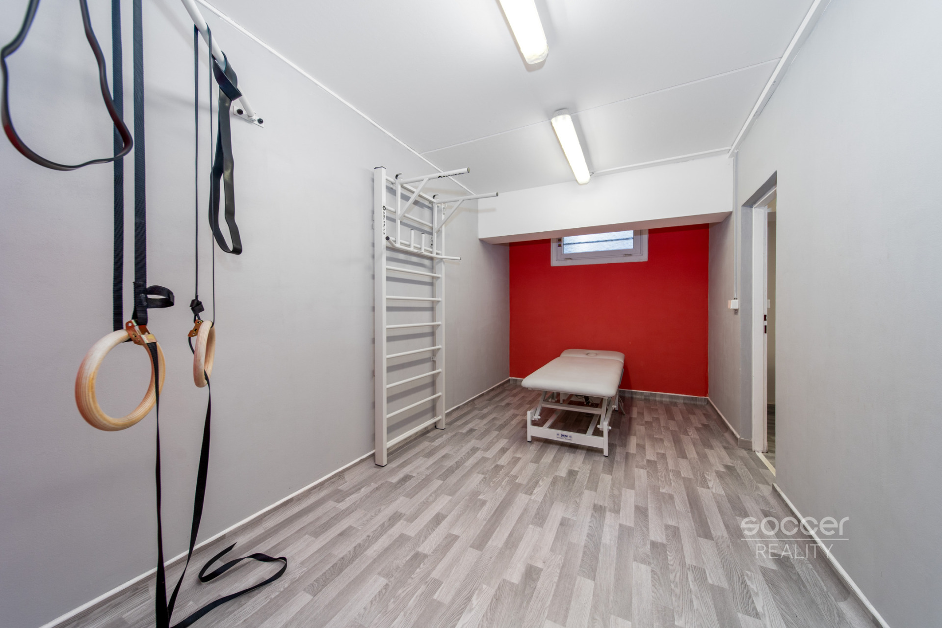 Prodej nebytových prostor o výměře 77,4 m2, ul. Bryksova, Praha 9 – Černý Most.