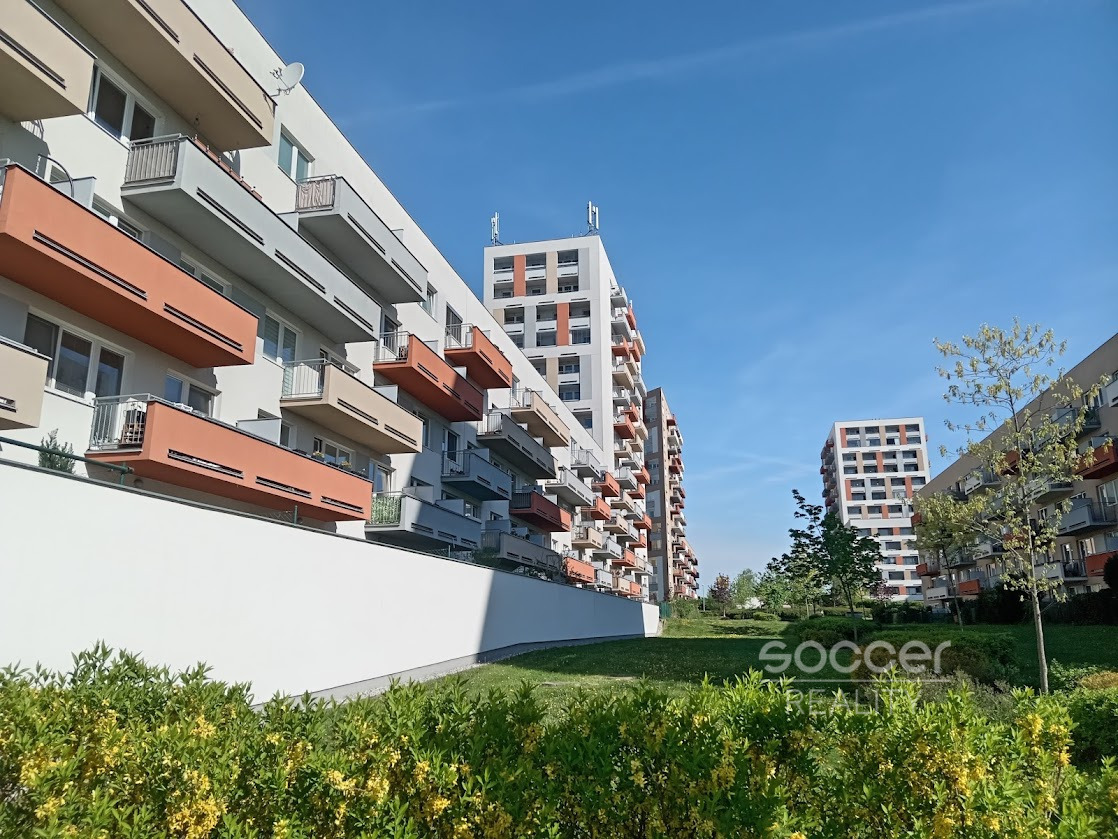 Pronájem bytu 1+kk/B, 30 m2, Praha 10 - Horní Měcholupy, ul. Hornoměcholupská.