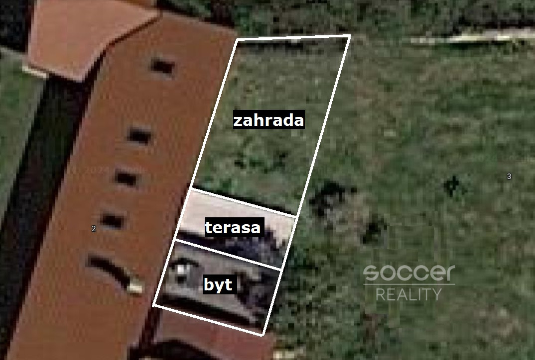 Pronájem části domu - bytu 1+kk + terasa + zahrada, obec Vojkovice, okres Mělník.