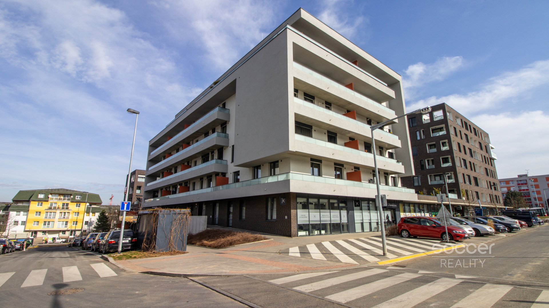 Pronájem bytu 2+kk/B/G/S, ulice Novotného, Praha 5 - Hlubočepy.