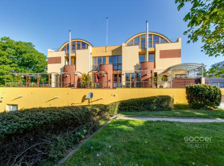 Pronájem bytu, 4+kk, 128 m²