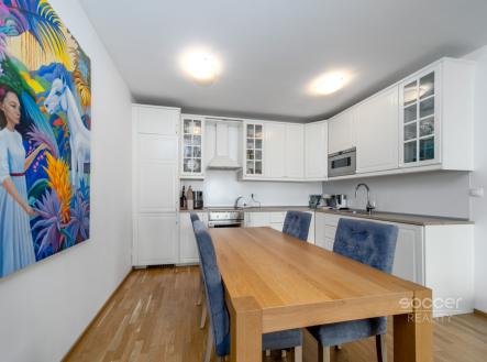 Prodej bytu, 4+kk, 106 m²