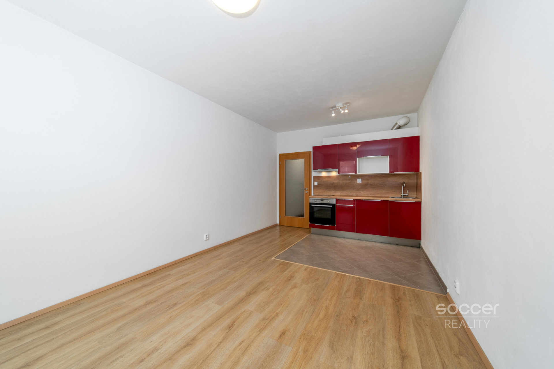 Prodej bytu 1+kk/B/S, 26m2, Praha 10 - Horní Měcholupy, Hornoměcholupská