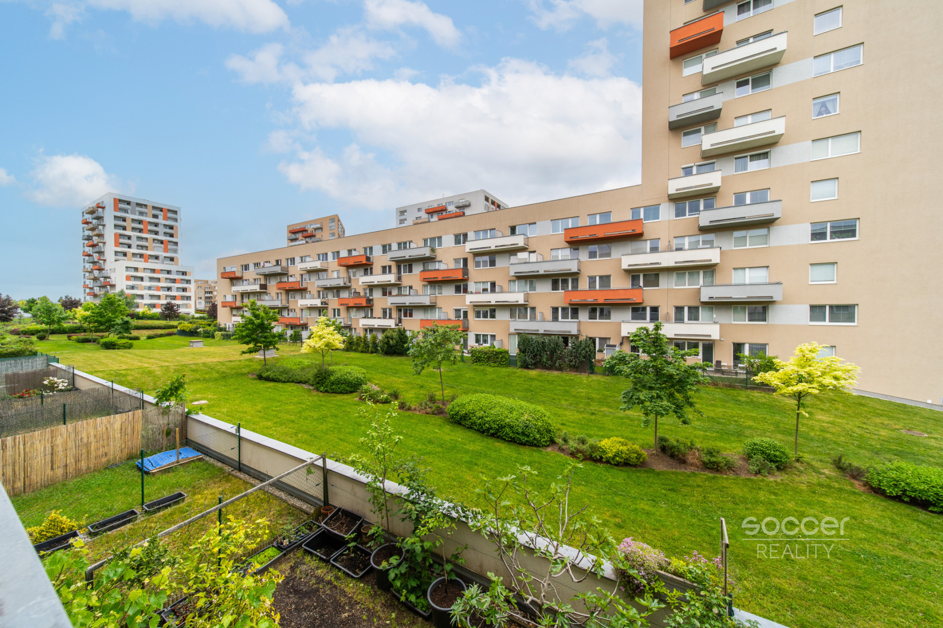 Prodej bytu 1+kk/B/S, 26m2, Praha 10 - Horní Měcholupy, Hornoměcholupská