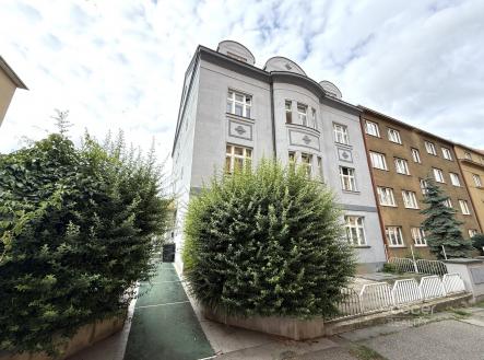 Pronájem bytu, 1+kk, 42 m²