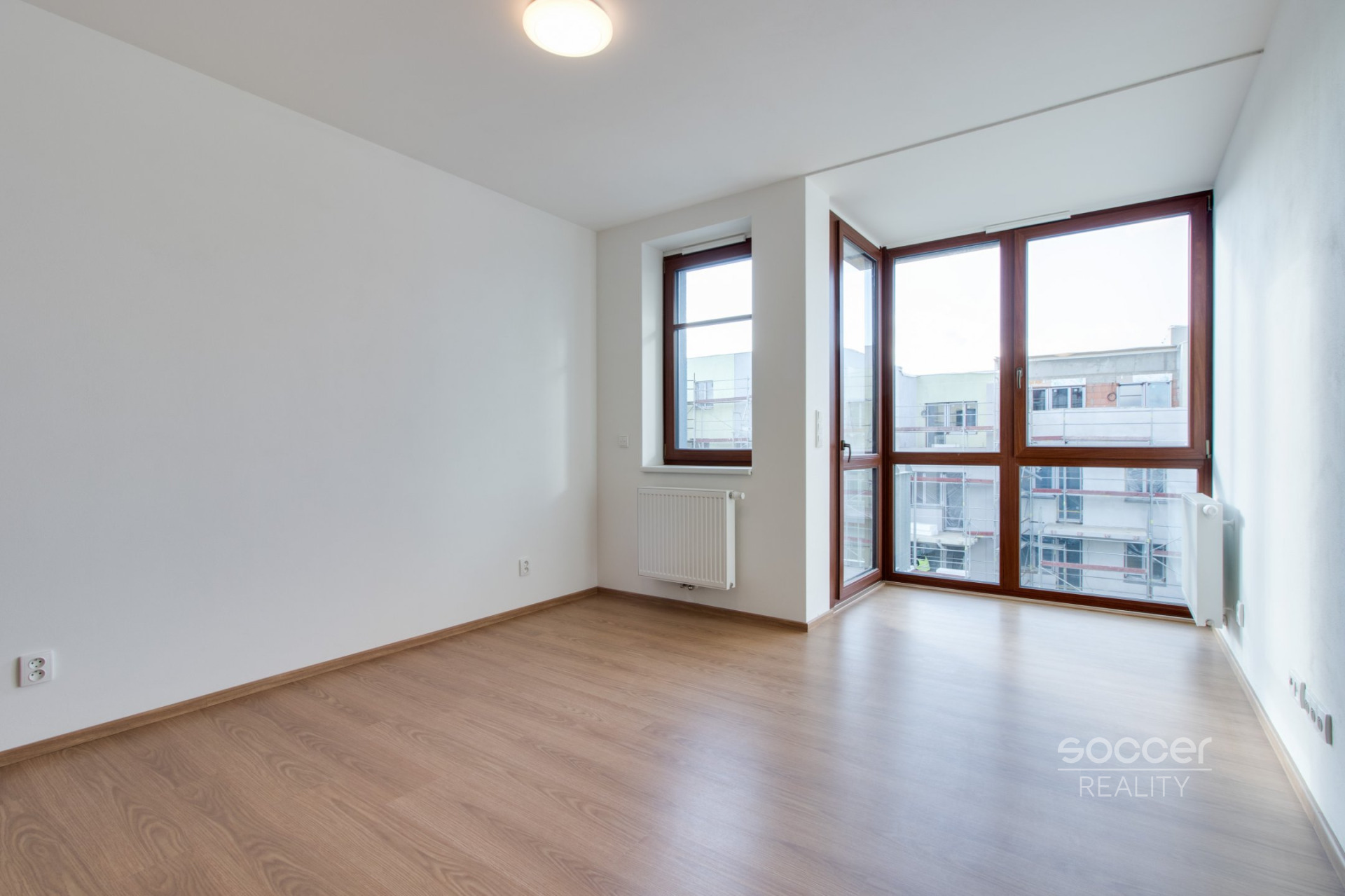 Pronájem bytu 2+kk/B, 55 m2, ul. Rychtáře Petříka, Praha 10 – Hostivař.