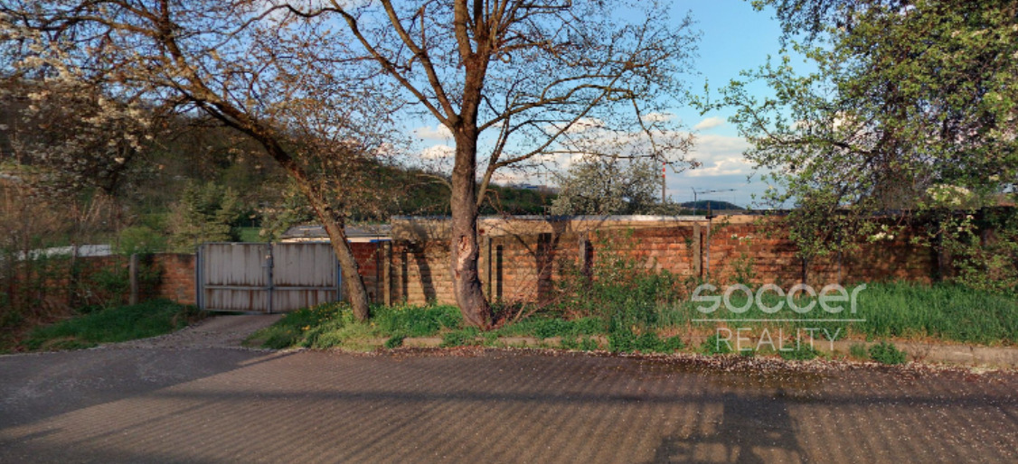 Prodej garáže 16 m2, Praha 5 - Motol. 