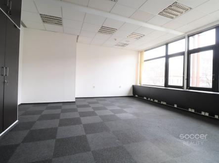 Pronájem - kanceláře, 33 m²