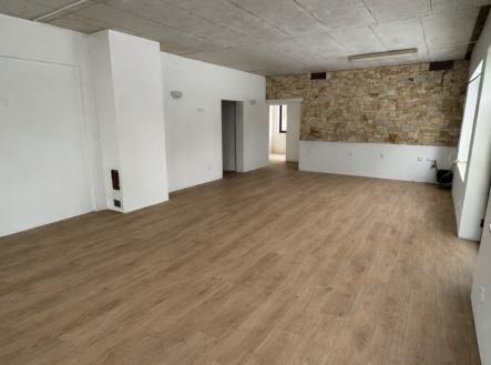 Pronájem - kanceláře, 90 m²