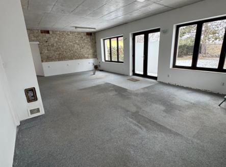 Pronájem - kanceláře, 90 m²