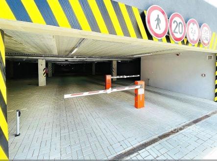 Pronájem - malý objekt/garáž