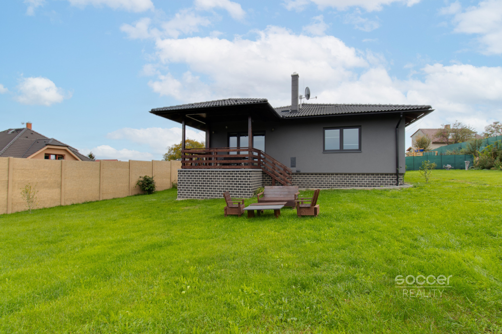 Rodinný dům 4+kk s terasou a zahradou, Kaňk u Kutné Hory.