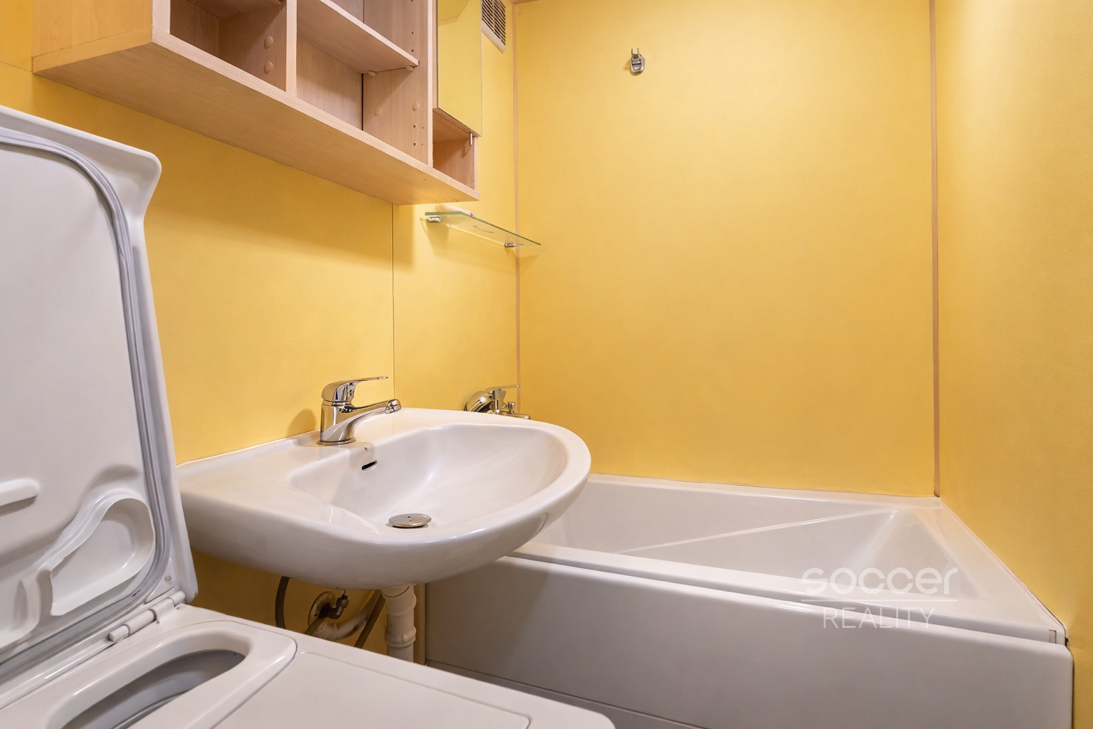 Pronájem hezkého bytu 1+kk, 29 m2, Praha 4 - Modřany, ul. Petržílova.