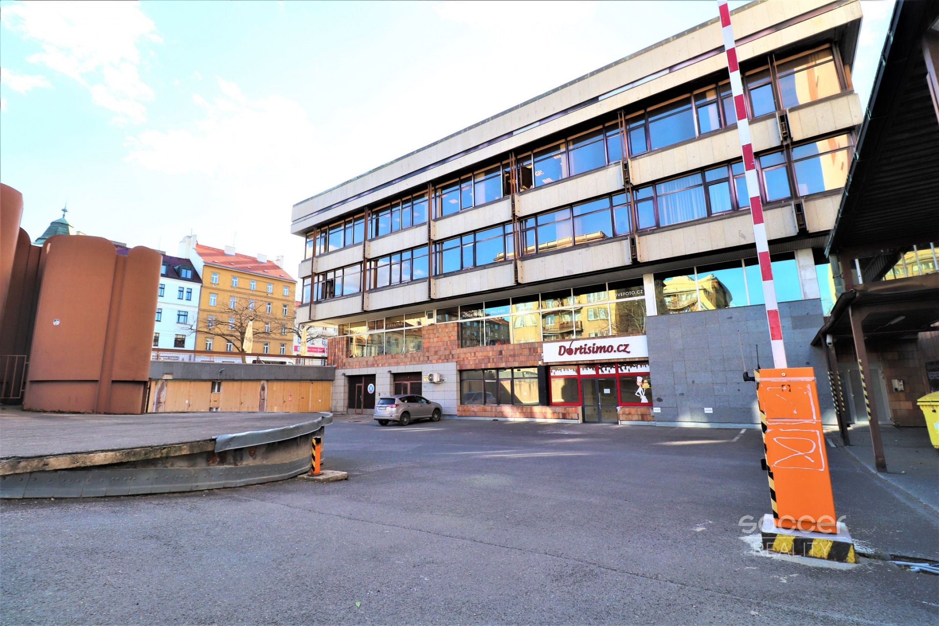 Sklad 34,85 m2, ulice Sokolovská, Praha 9 - Libeň.