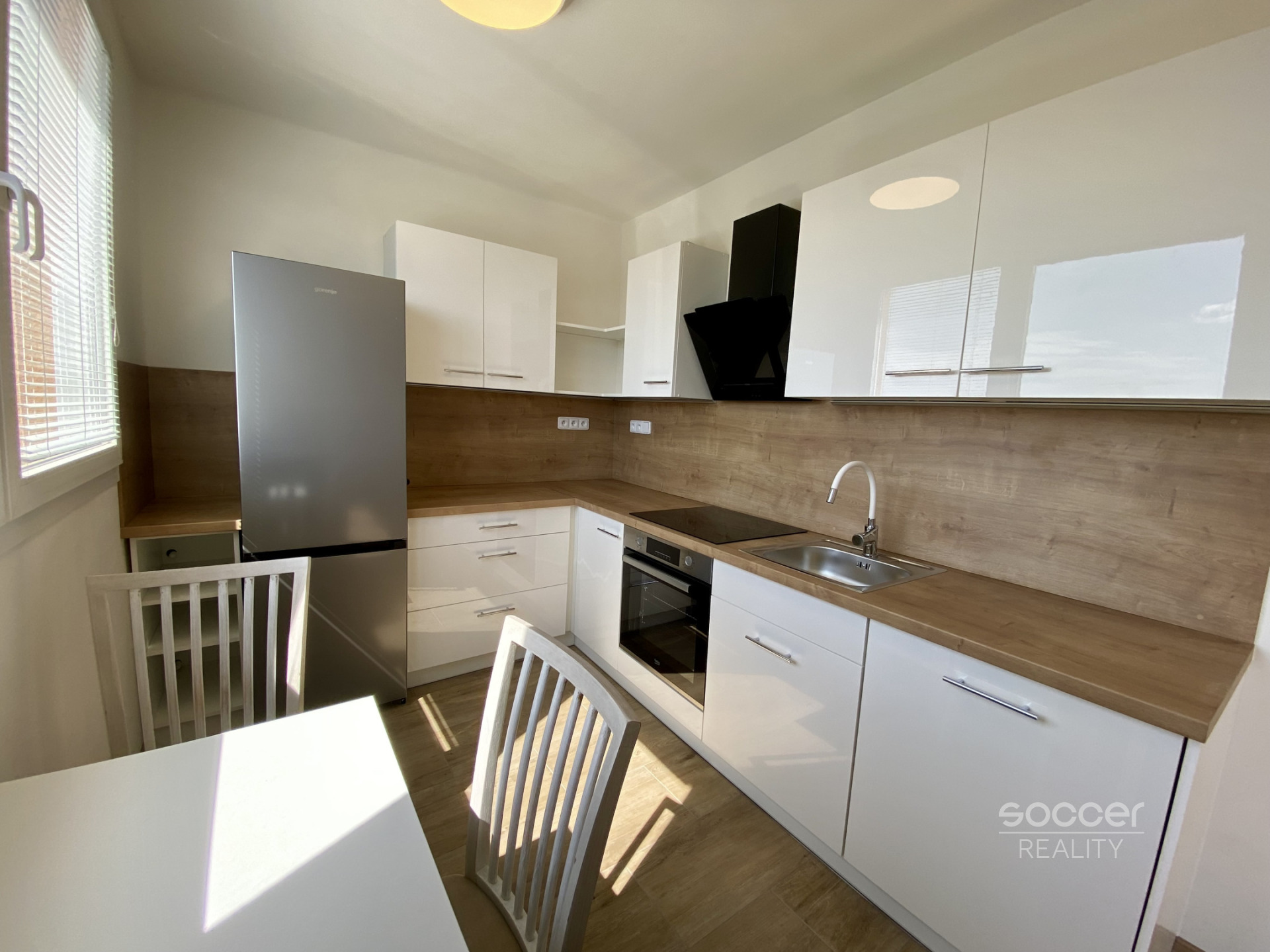 Velmi hezký byt po rekonstrukci ve vyhledávané lokalitě.