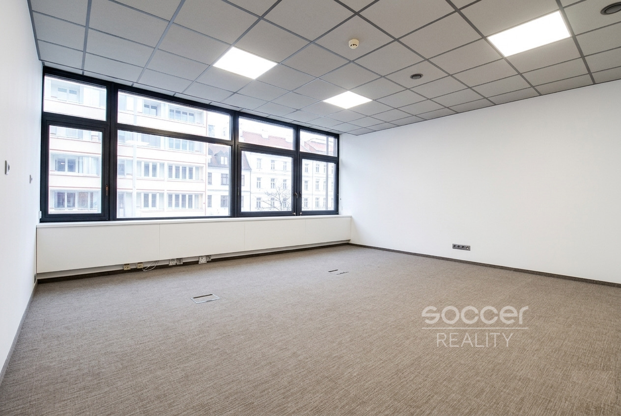 Pronájem tří kanceláří 114 m2 ulice Sokolovská, Praha 9
