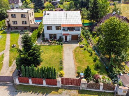 Pronájem - dům/vila, 180 m²