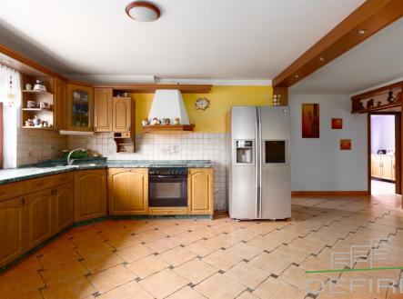 . | Prodej - dům/vila, 510 m²
