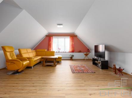 . | Prodej - dům/vila, 510 m²