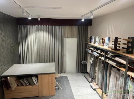 . | Prodej - obchodní prostor, 77 m²