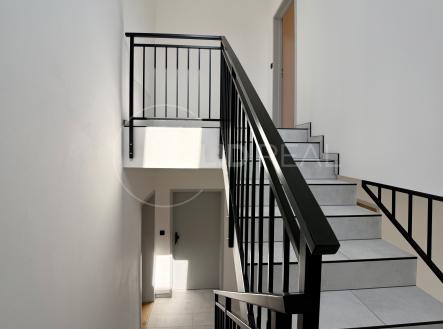 Obrázek k zakázce č.: 728611 | Pronájem bytu, 2+kk, 51 m²