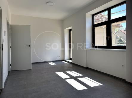 Obrázek k zakázce č.: 731761 | Pronájem bytu, 1+kk, 27 m²