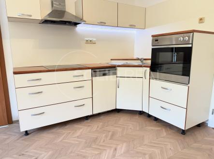 Obrázek k zakázce č.: 715702 | Pronájem bytu, 2+kk, 49 m²